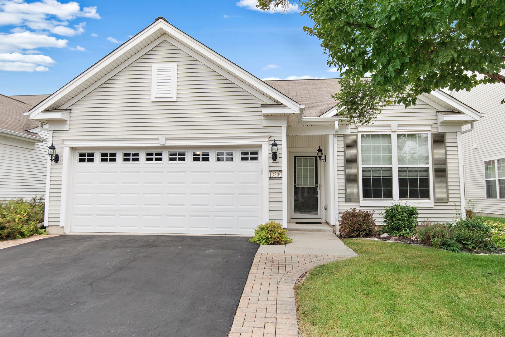 13300 Mockingbird Court — photo