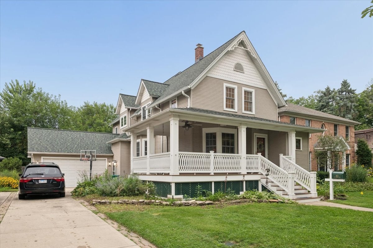 815 N Marion Street — photo