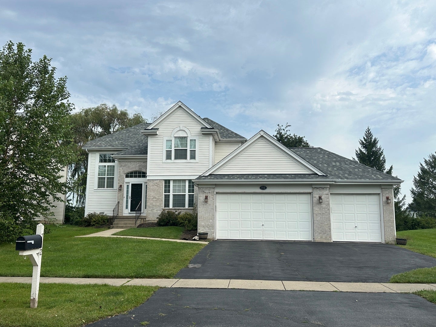 712 Brighton Circle — photo