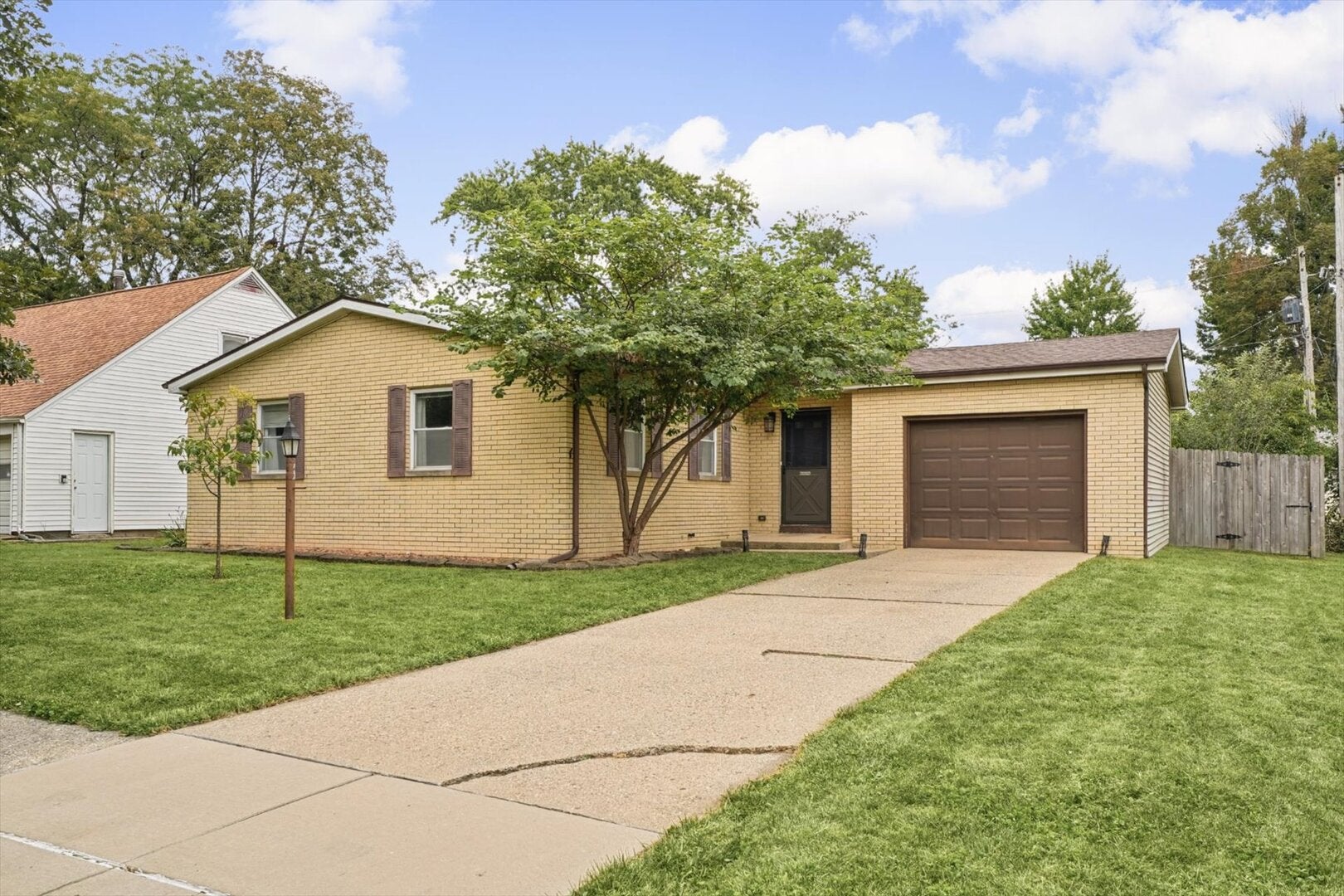 912 Frank Drive — photo
