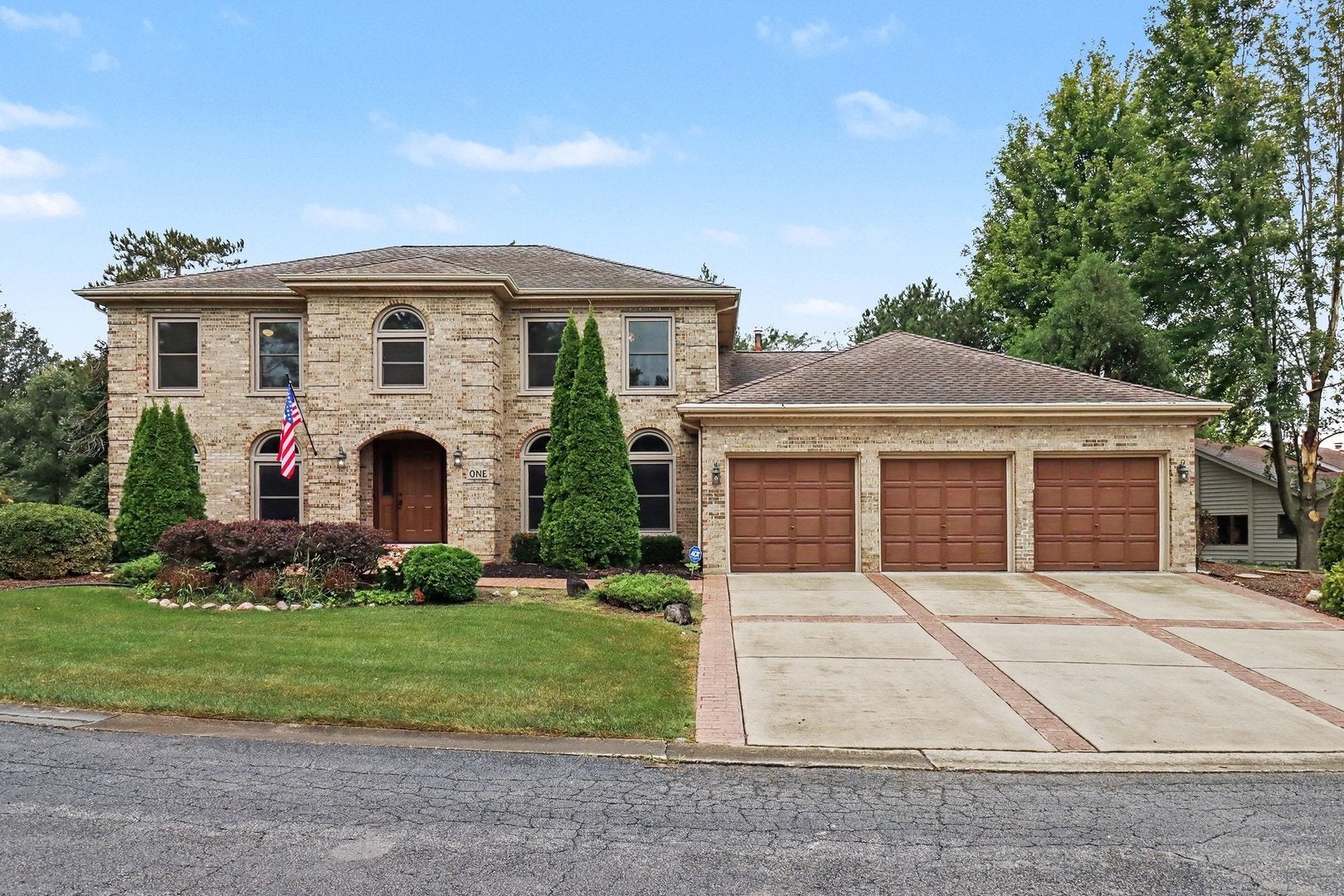 1 Golf View Lane — photo