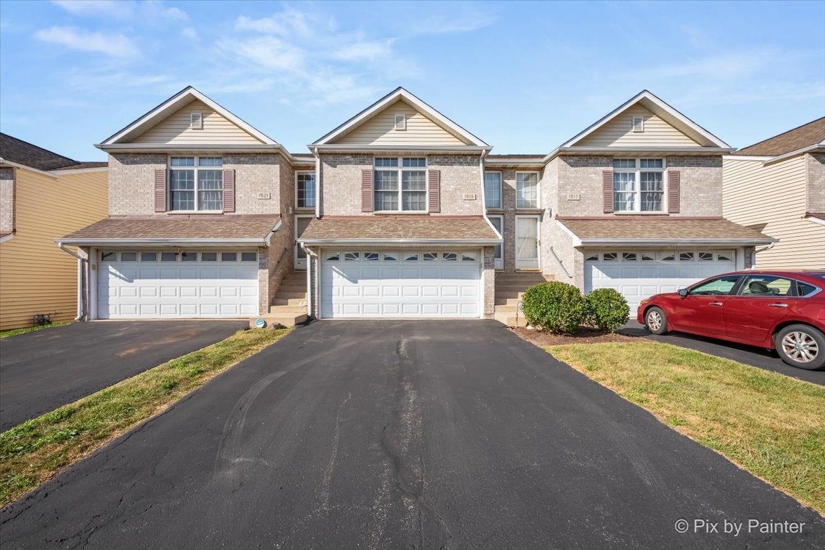 1519 Stonefield Drive — photo
