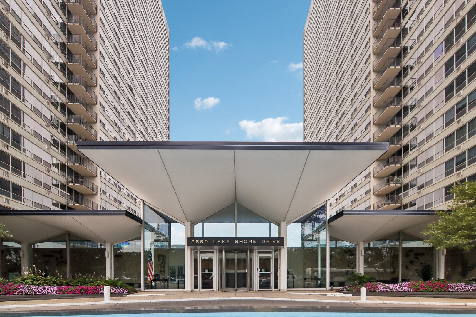 3550 N Lake Shore Drive 820 — photo
