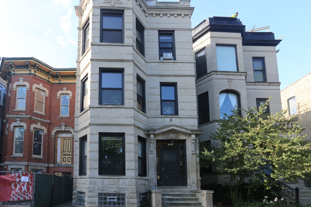 1927 W Schiller Street 3R — photo