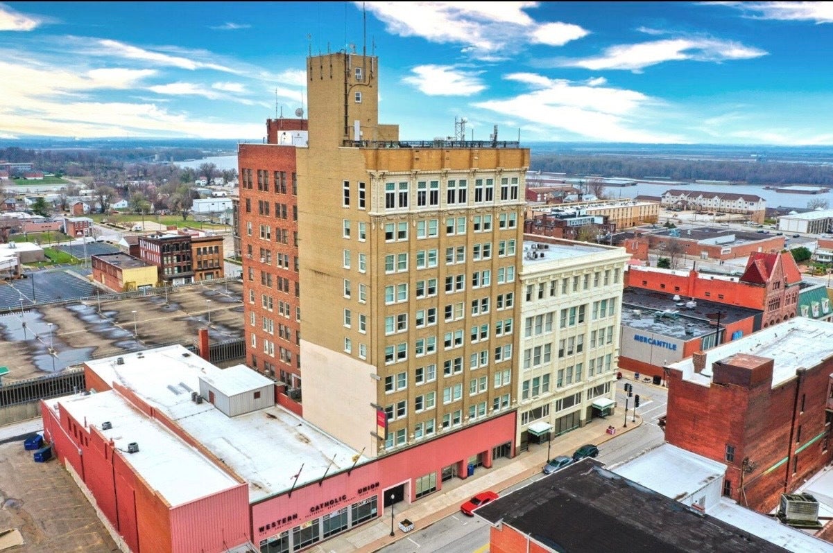 510 Maine Street 800-802 — photo