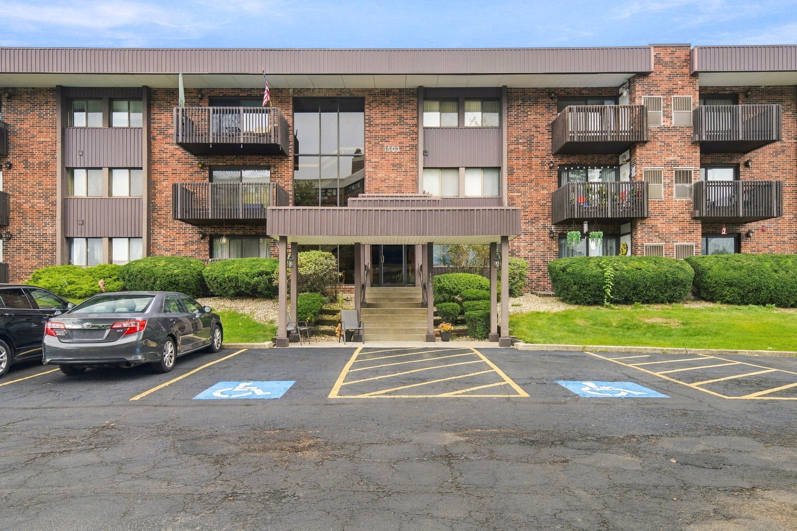 1503 Woodbridge Road 2G — photo