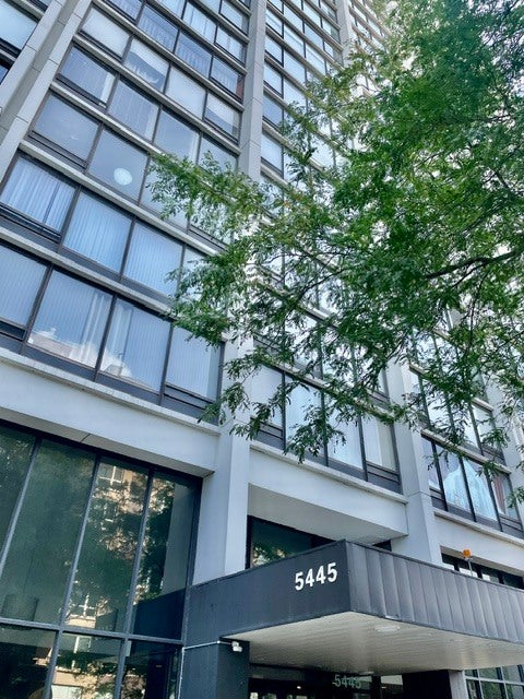 5445 N Sheridan Road 2510 — photo