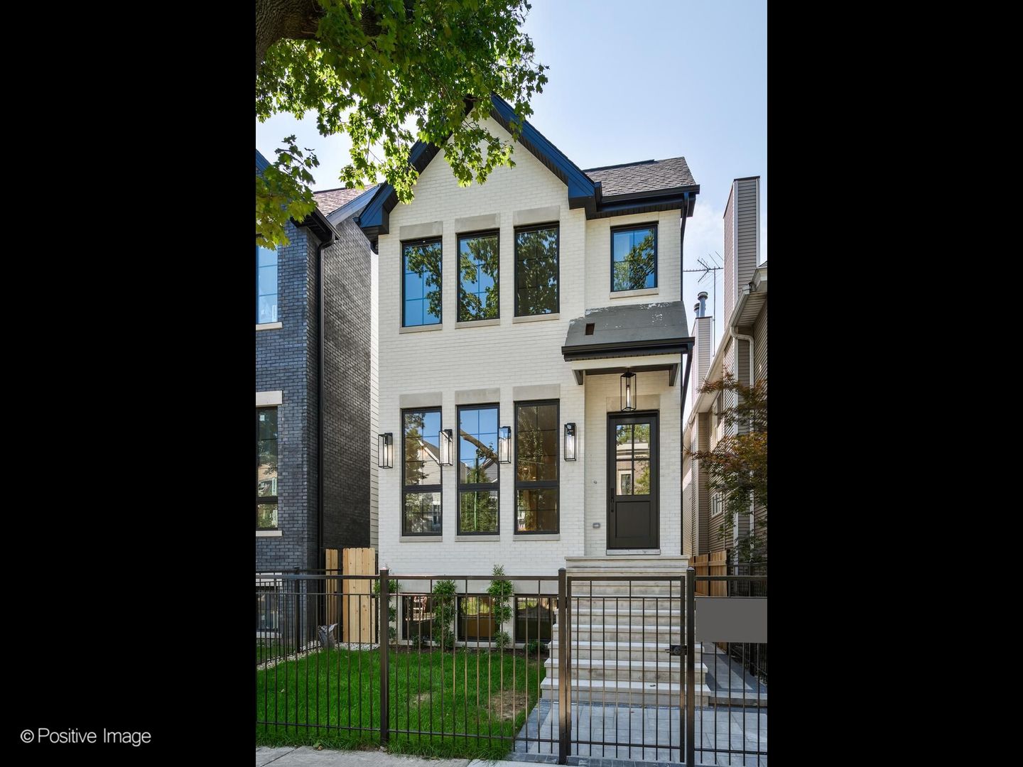 2714 N Magnolia Avenue — photo