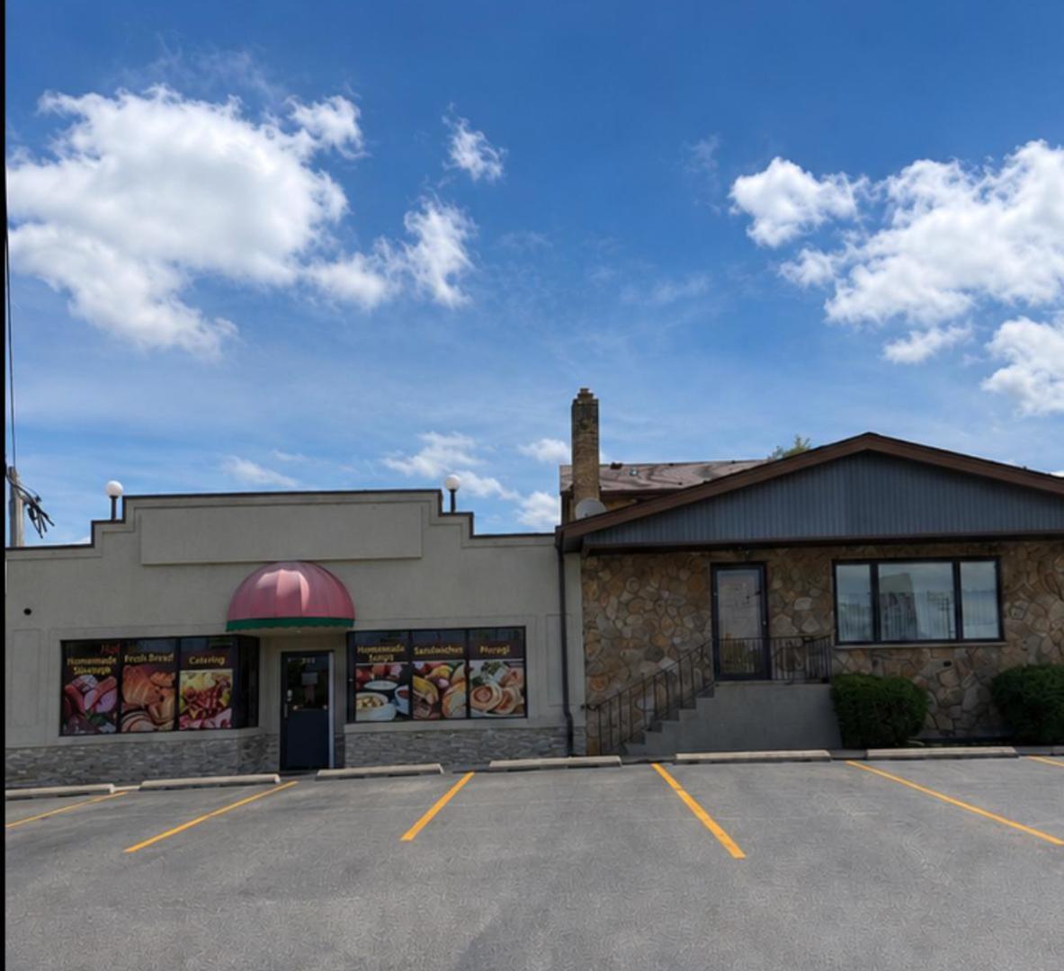 272 W Irving Park Road — photo