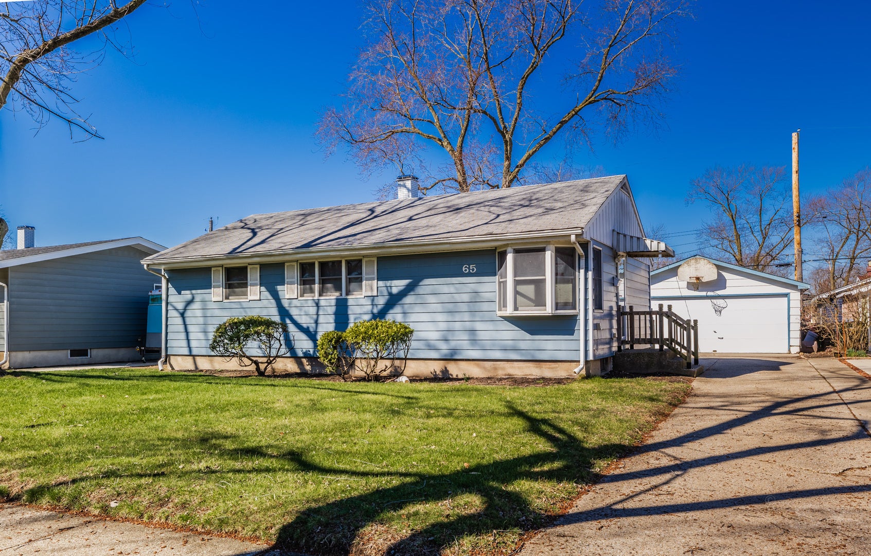65 Indianwood Drive — photo
