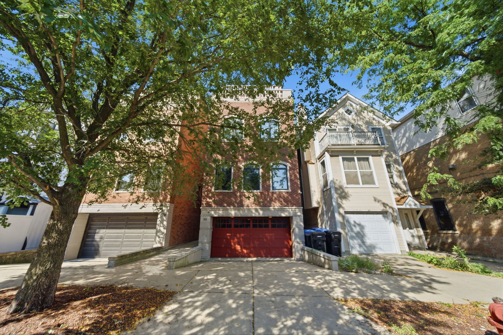 952 N Racine Avenue — photo
