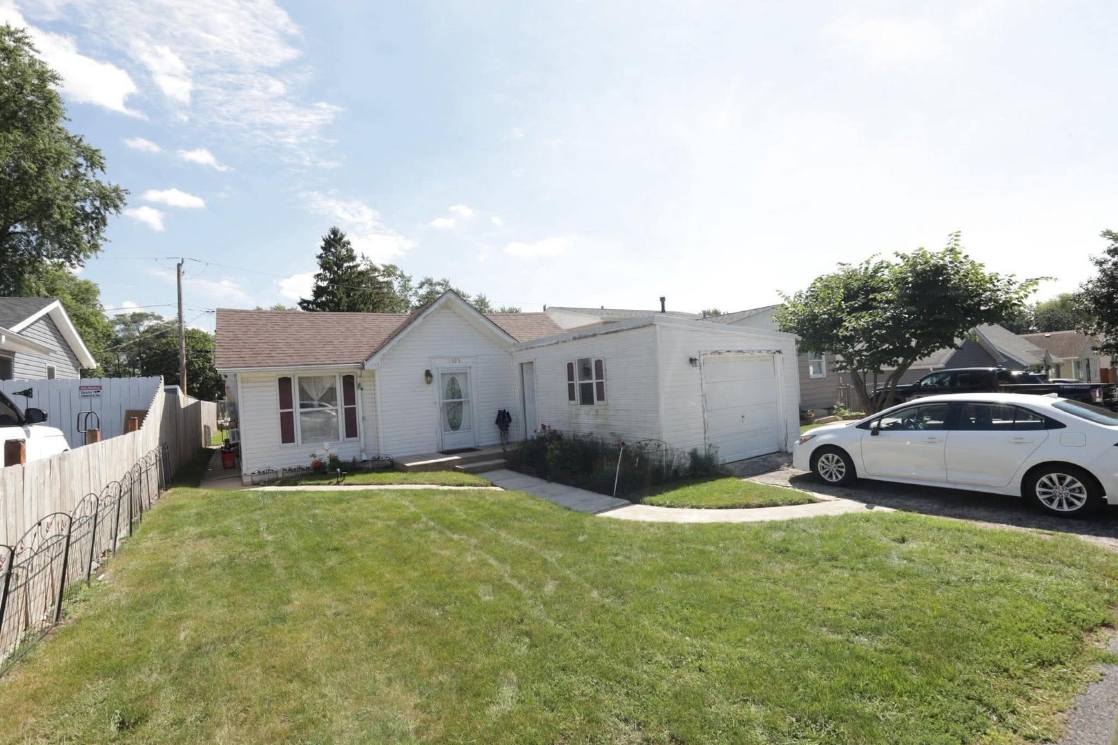 1505 Juneway Terrace — photo
