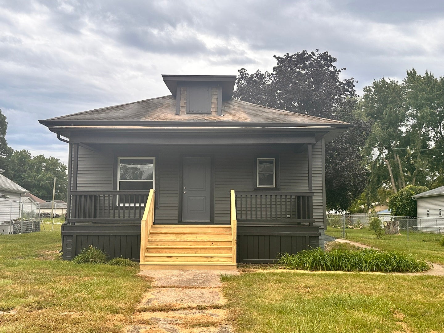 509 E Bronson Street — photo