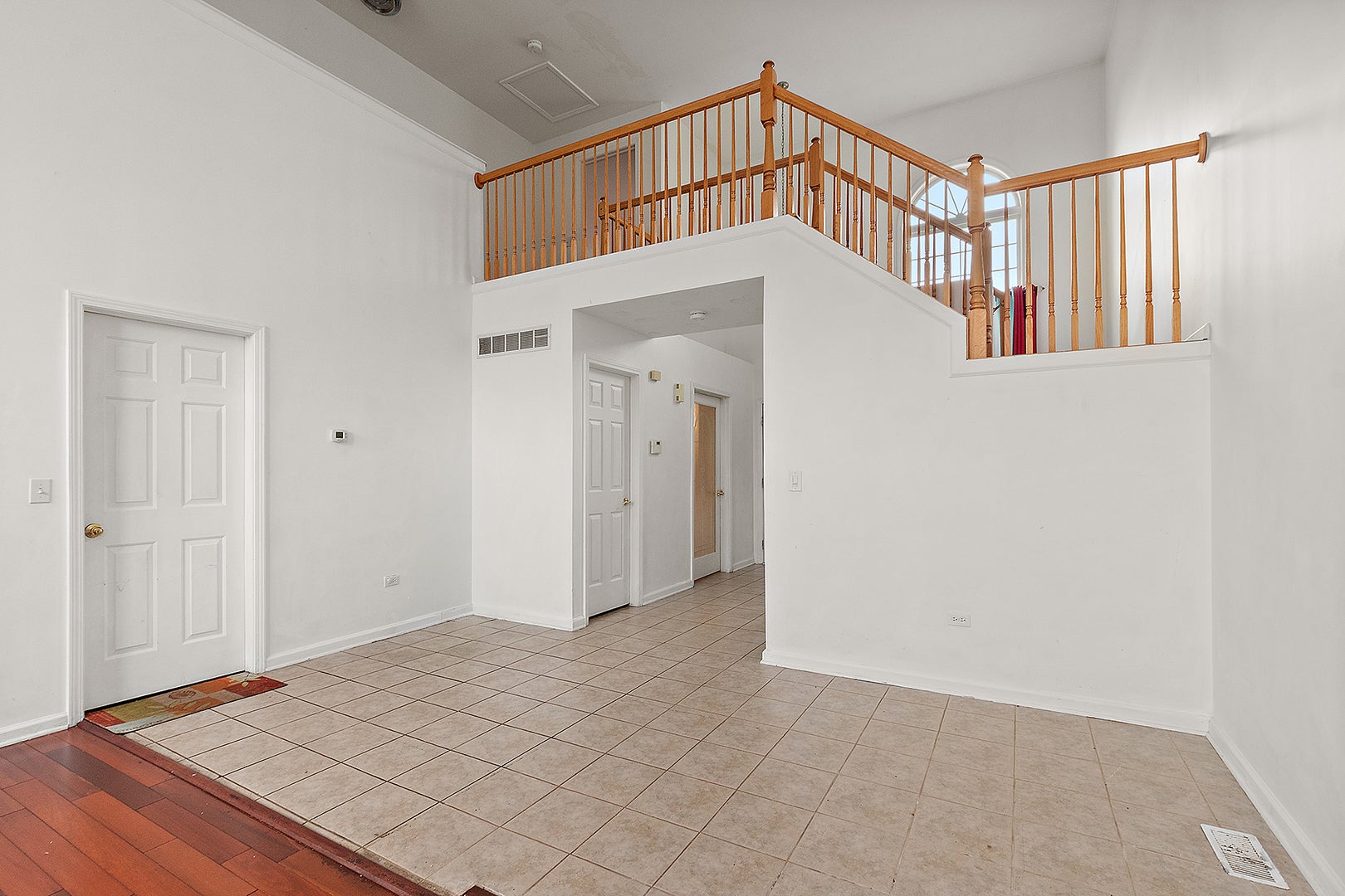 Home in Tinley Park, IL 60477 — photo 3