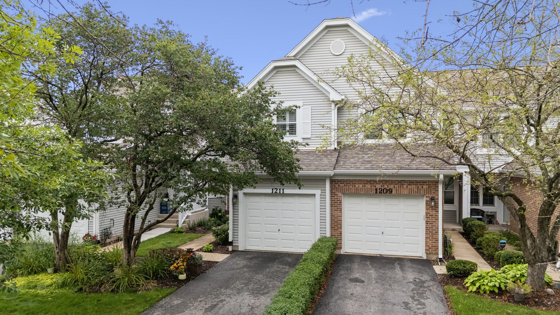 1211 Rhodes Lane — photo