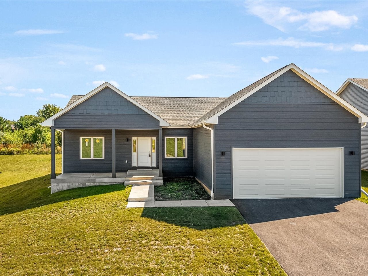 8531 Blue River Road — photo