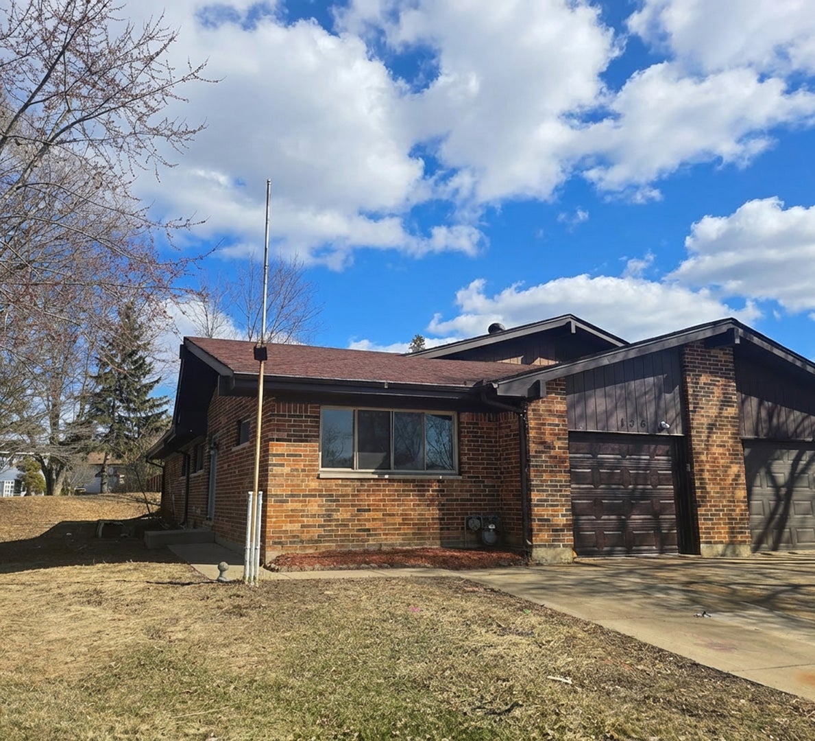 136 Virginia Court — photo