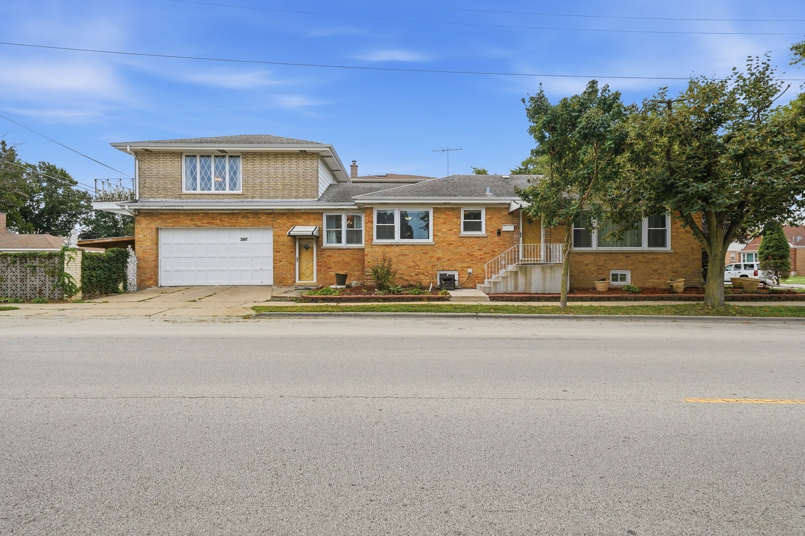 3147 George Street — photo
