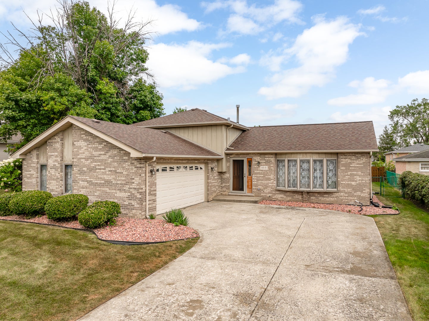 8515 LeClaire Avenue — photo