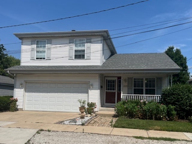 1005 Singer Avenue — photo