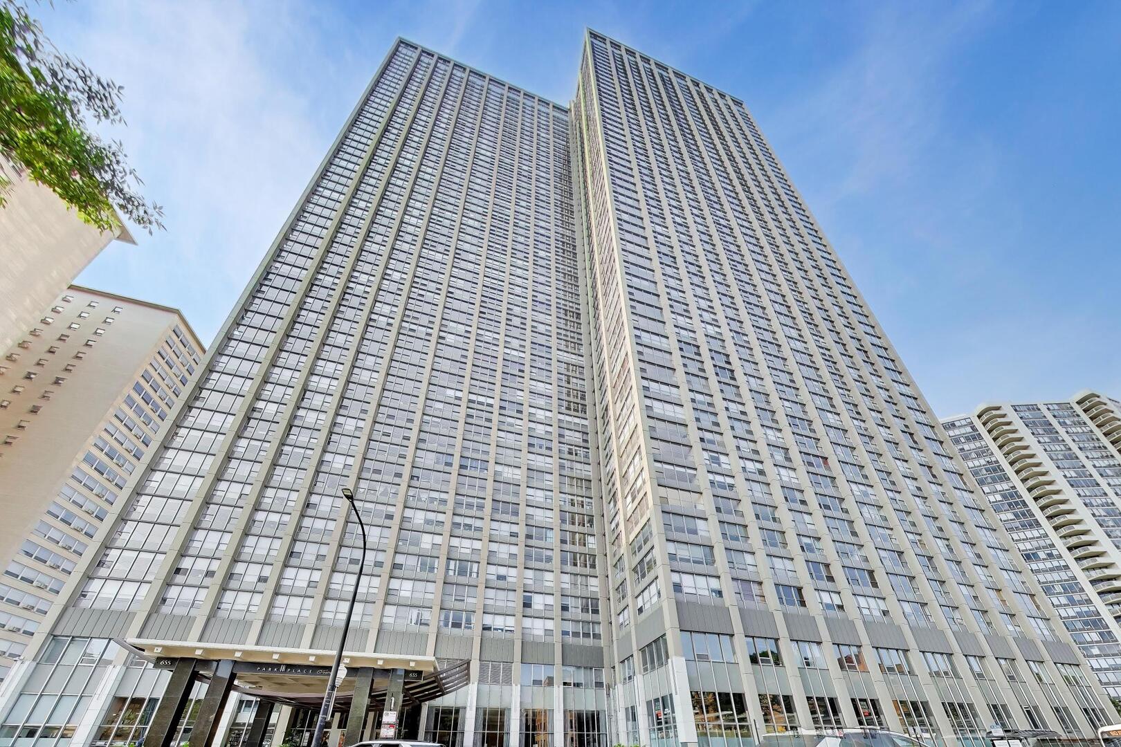 655 W Irving Park Road 2801 — photo