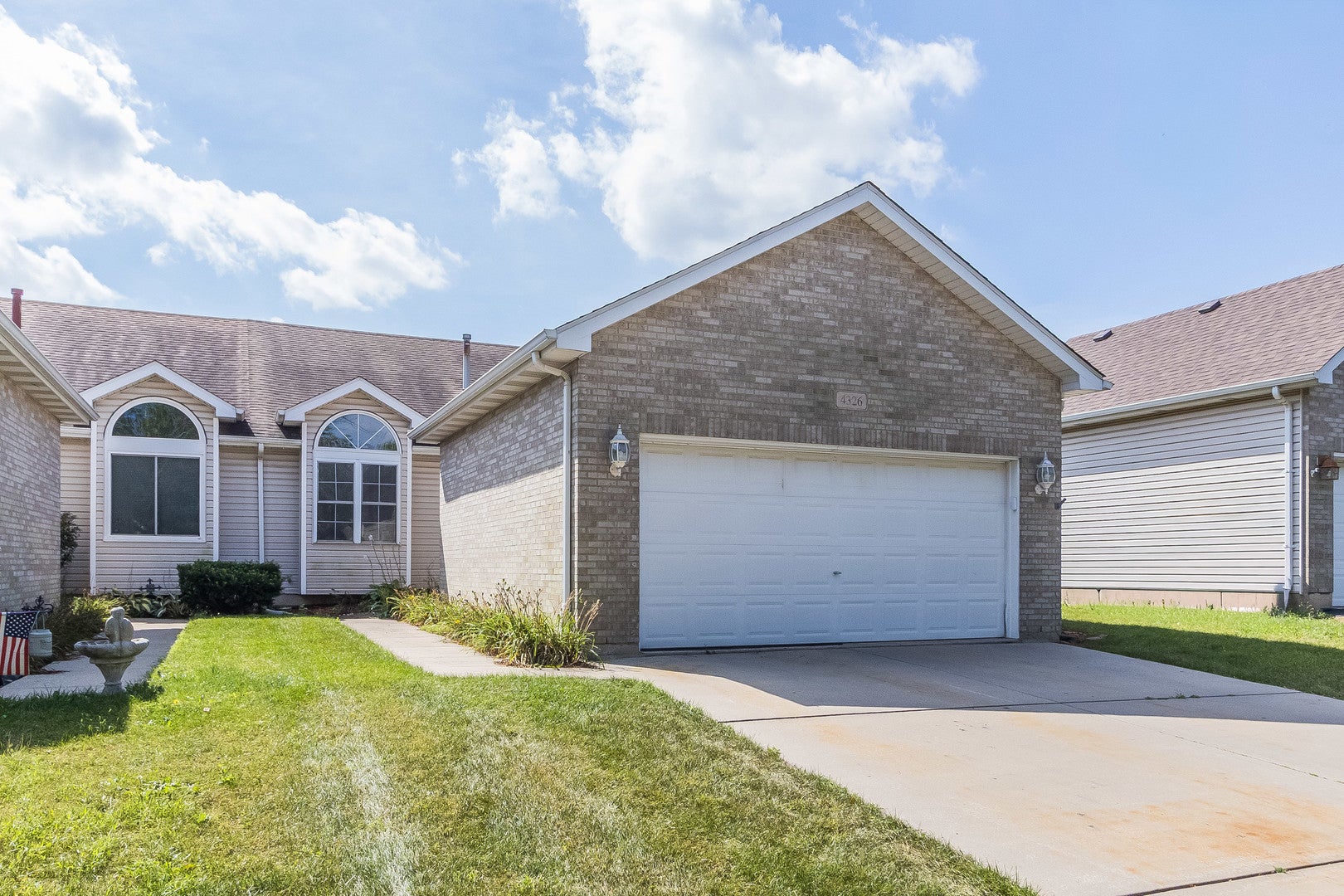 4326 River Glen Drive — photo