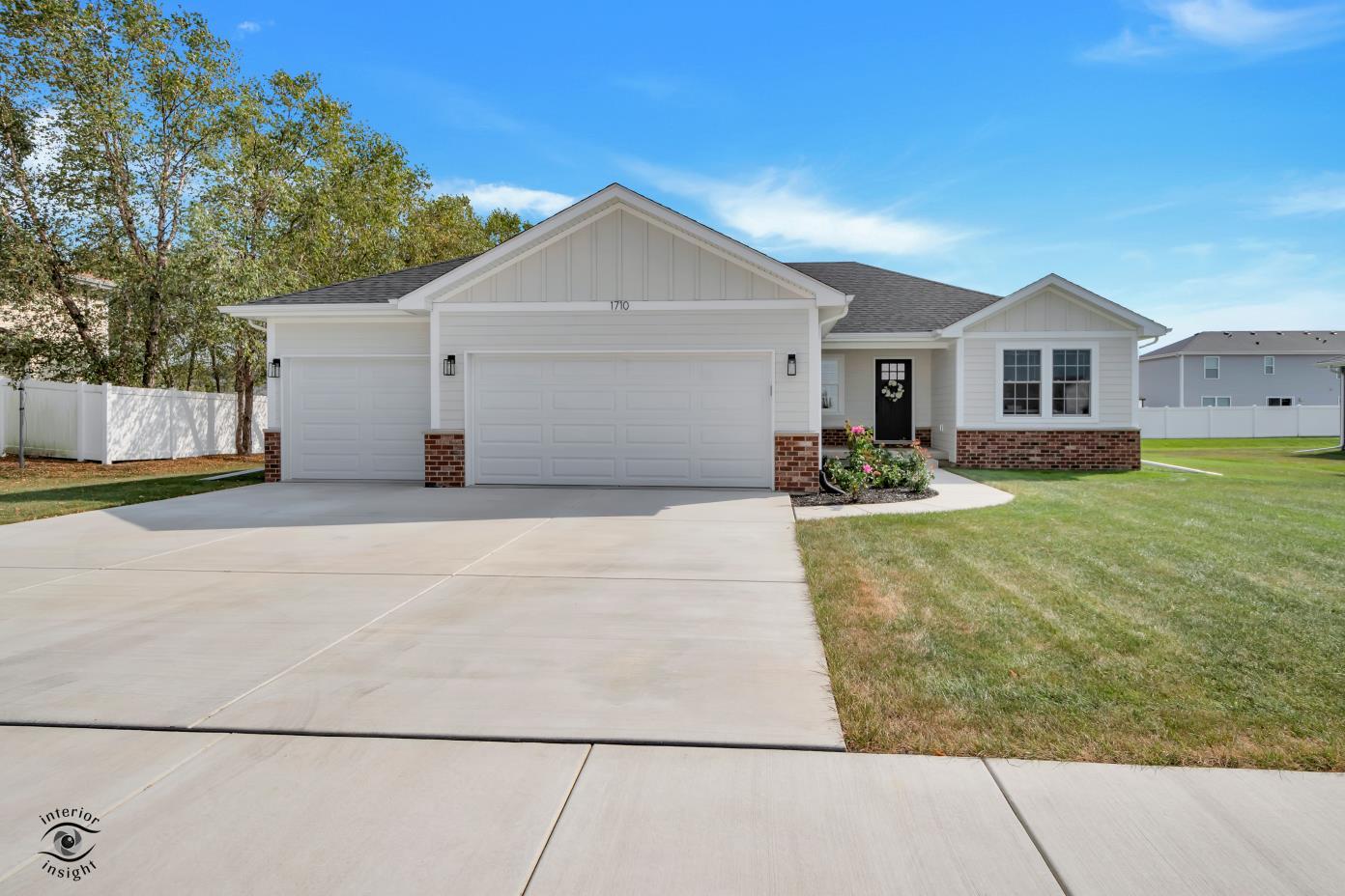 1710 Yorktown Drive — photo