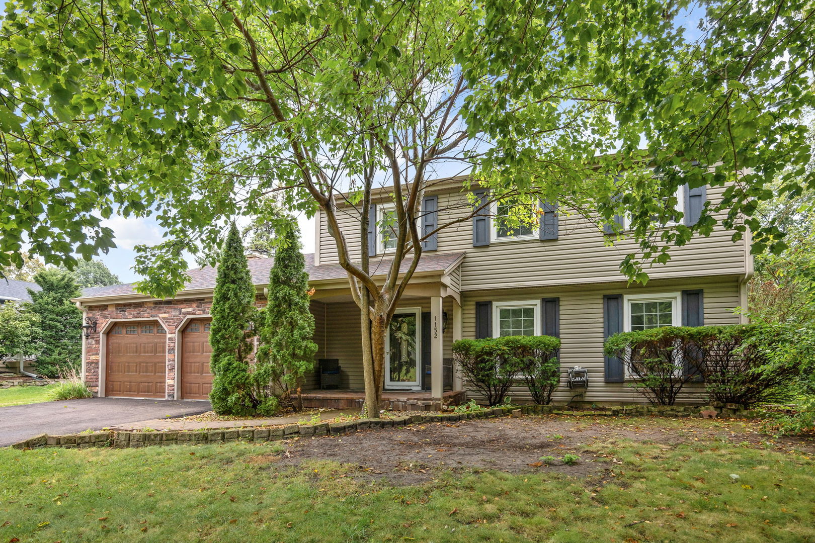 1152 Lexington Lane — photo