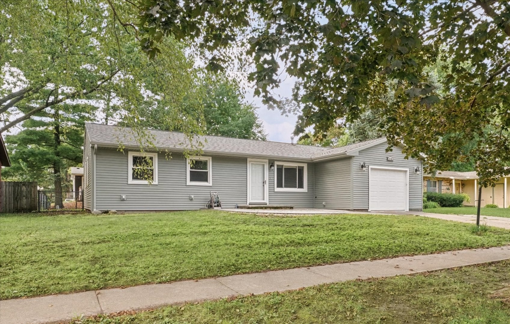 2105 Blackthorn Drive — photo