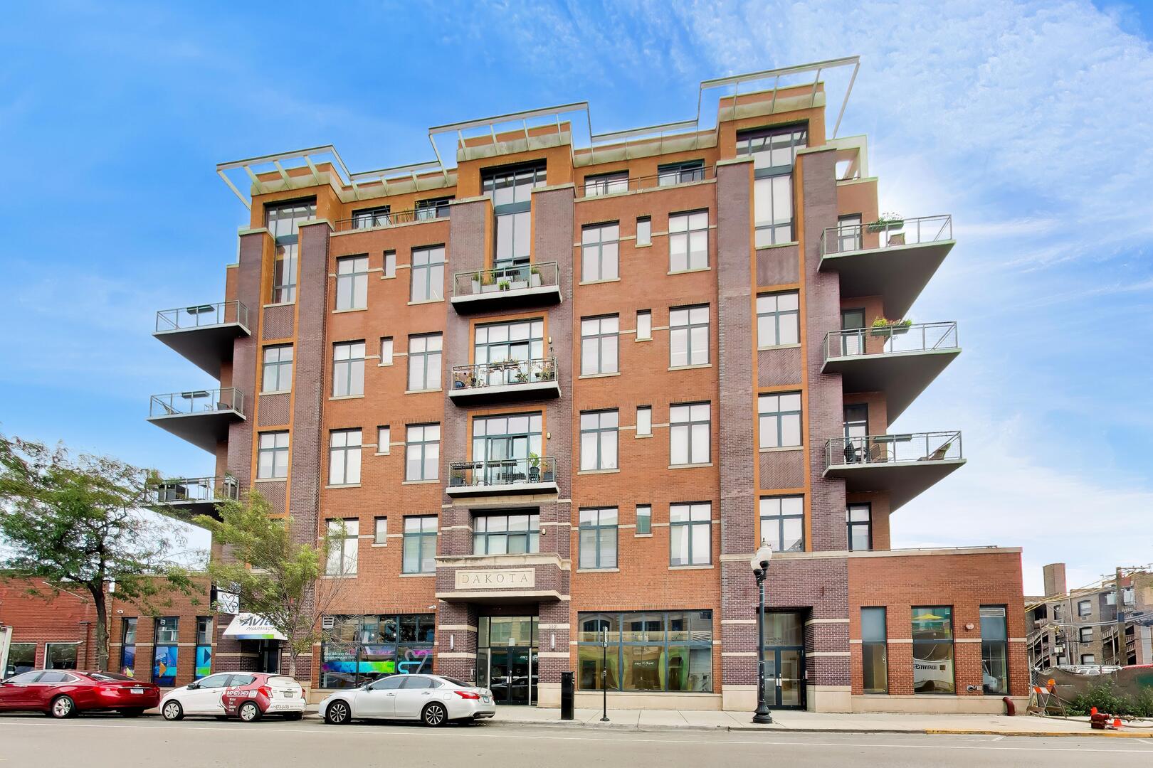 3631 N Halsted Street 211 — photo