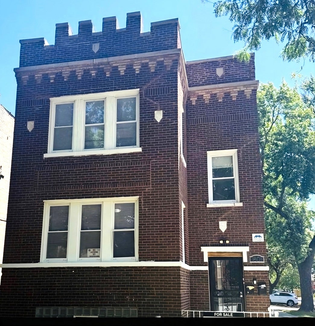 1801 N Lotus Avenue 2 — photo