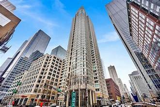 345 N LaSalle Street 3701 — photo