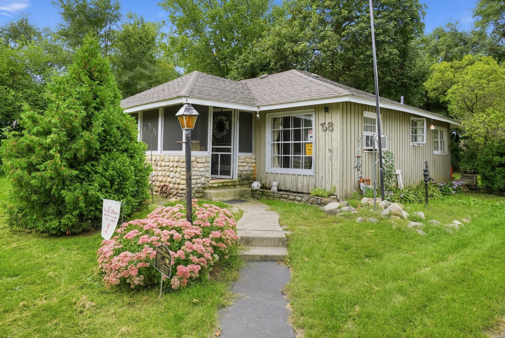 58 Woodbine Drive — photo