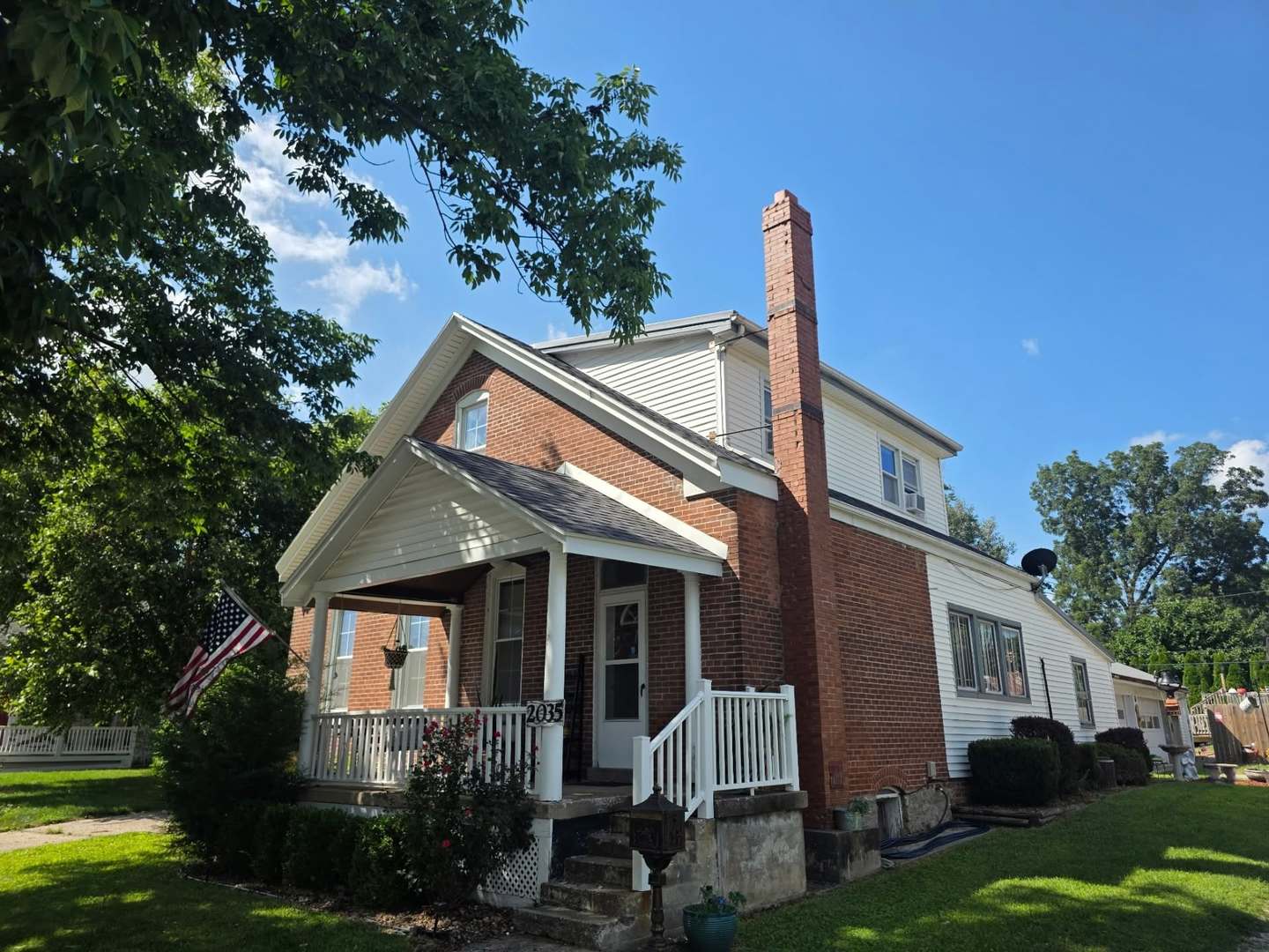 2035 Elm Street — photo