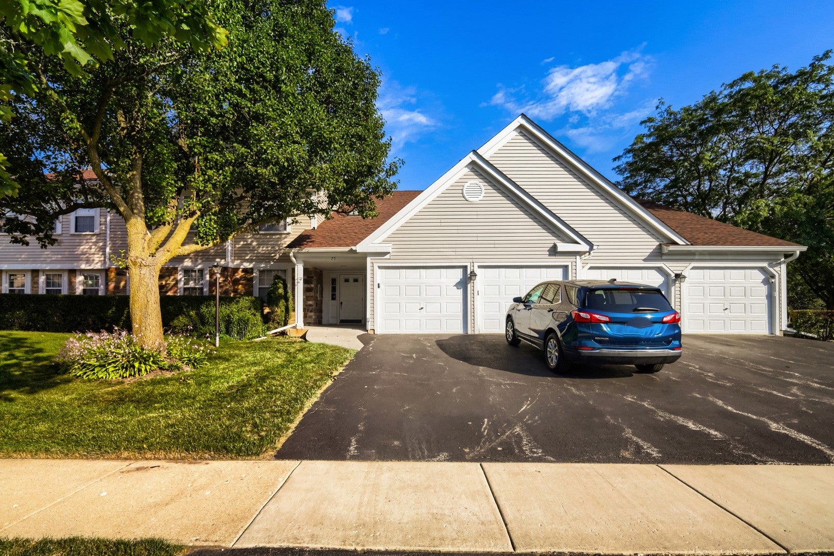 75 Larch Court Z1 — photo
