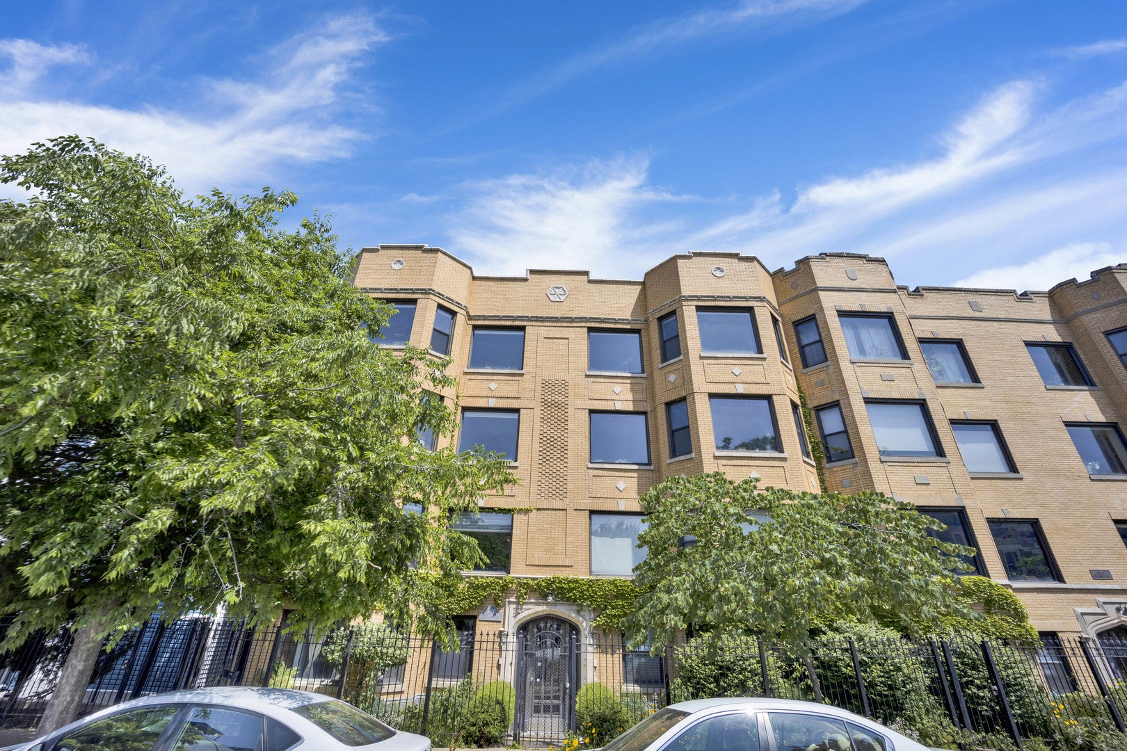 3106 W Lyndale Street 3B — photo