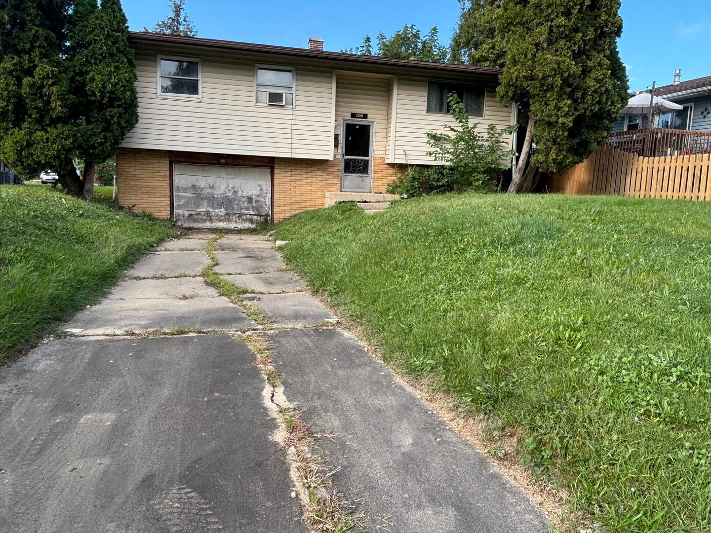 2108 Carmel Boulevard — photo