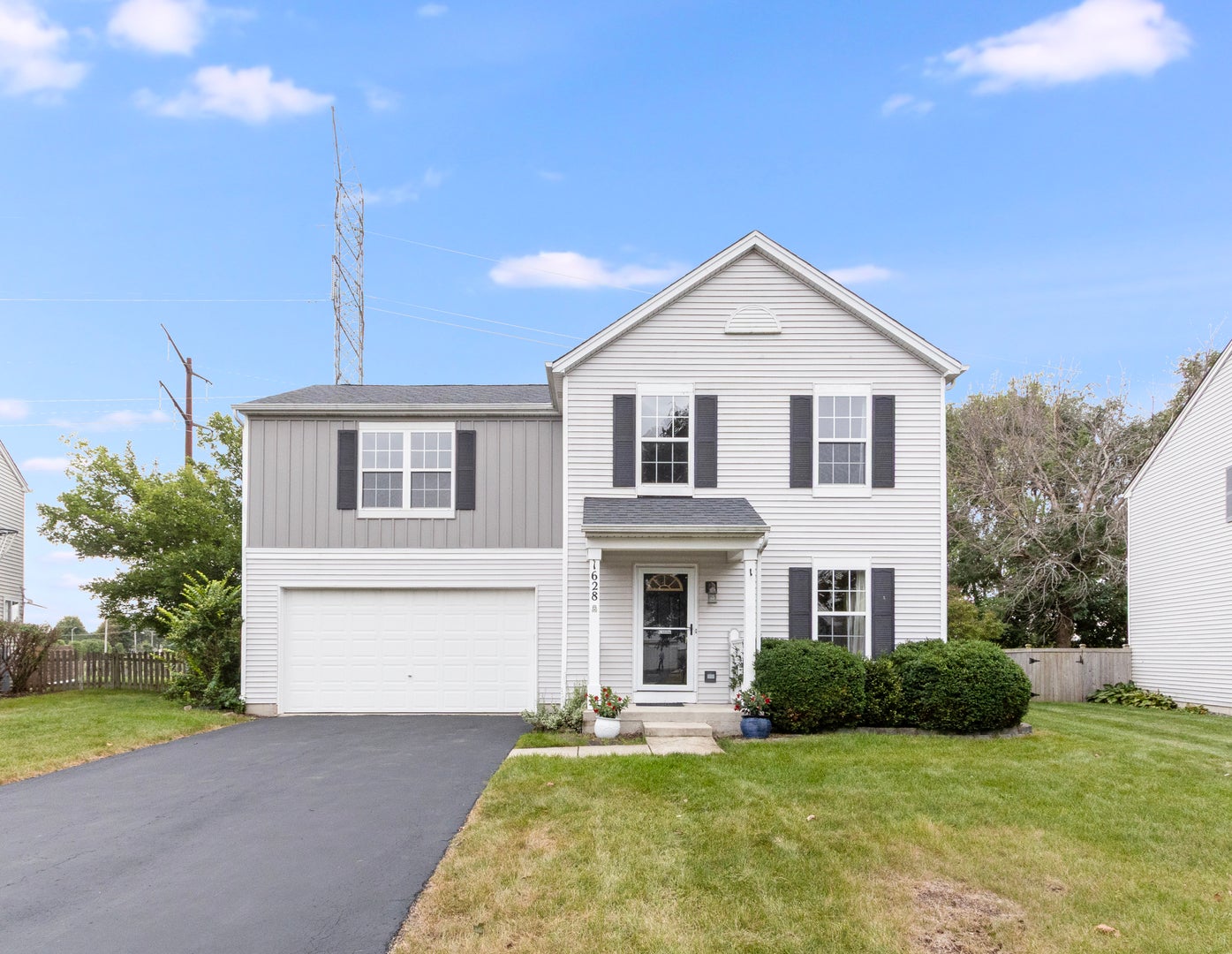 1628 Hawthorne Ridge Drive — photo