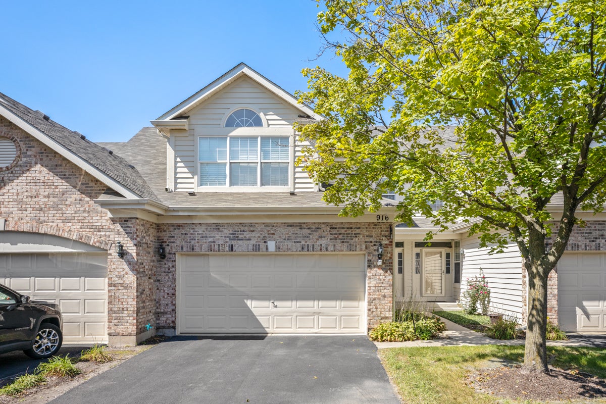 916 Havenshire Court 916 — photo