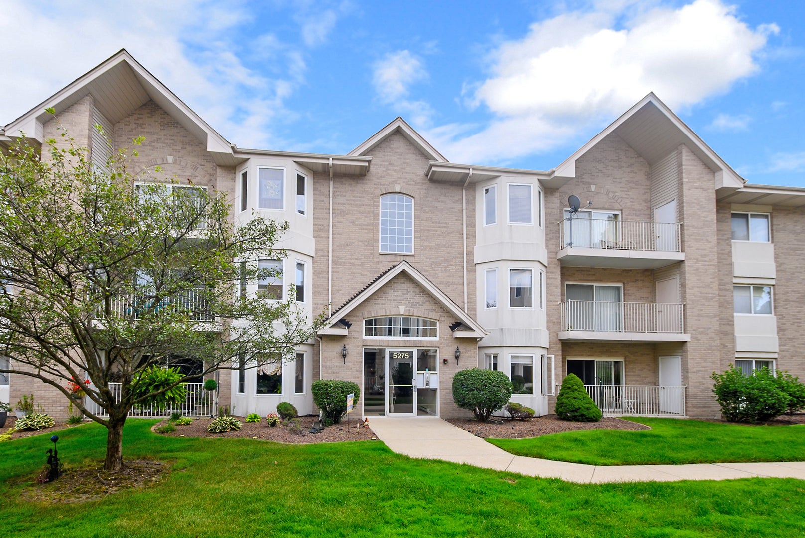 5275 W Mint Julip Drive 302 — photo