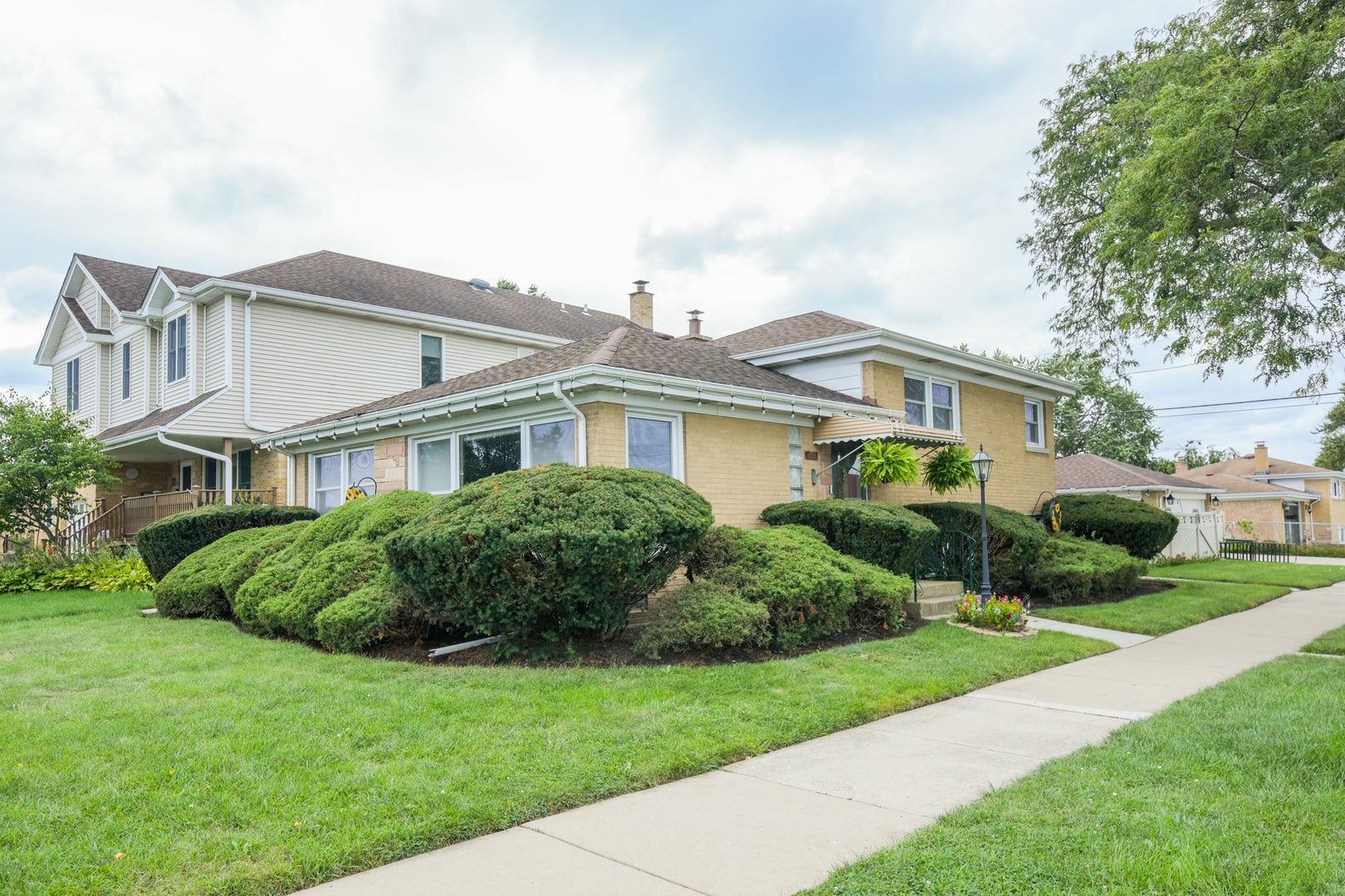 8662 N Ozark Avenue — photo
