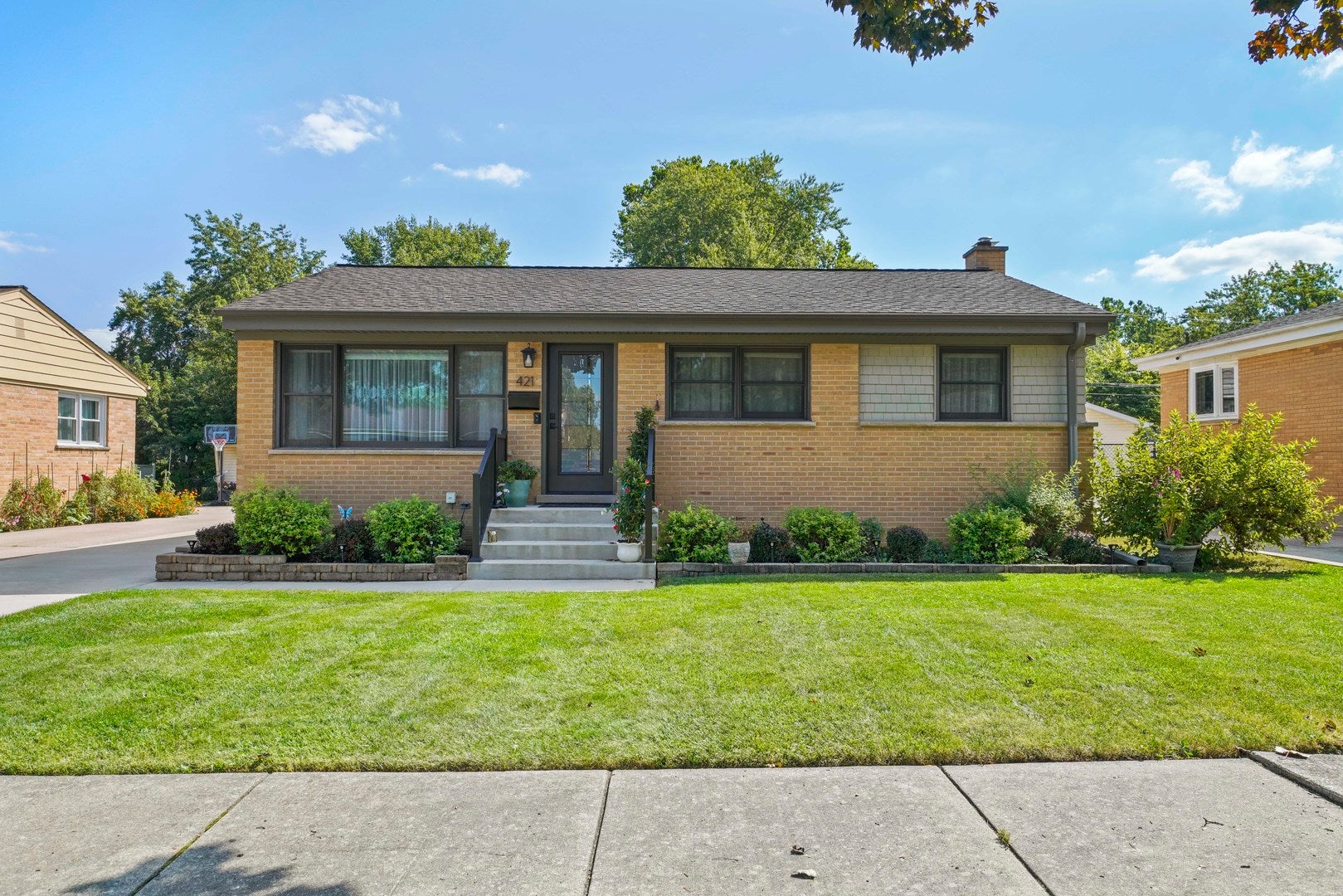 421 Vassar Lane — photo