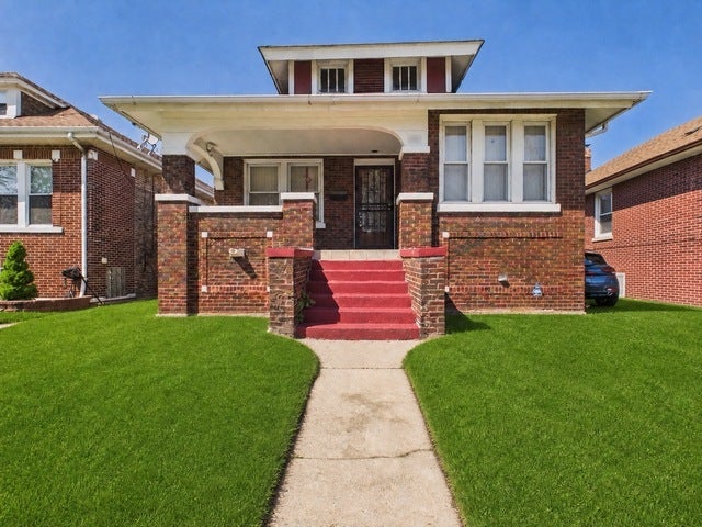 340 156th Place — photo