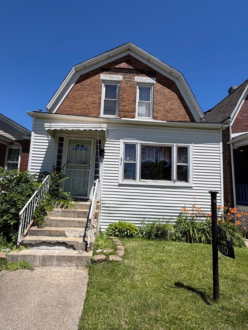 630 E 90th Place — photo