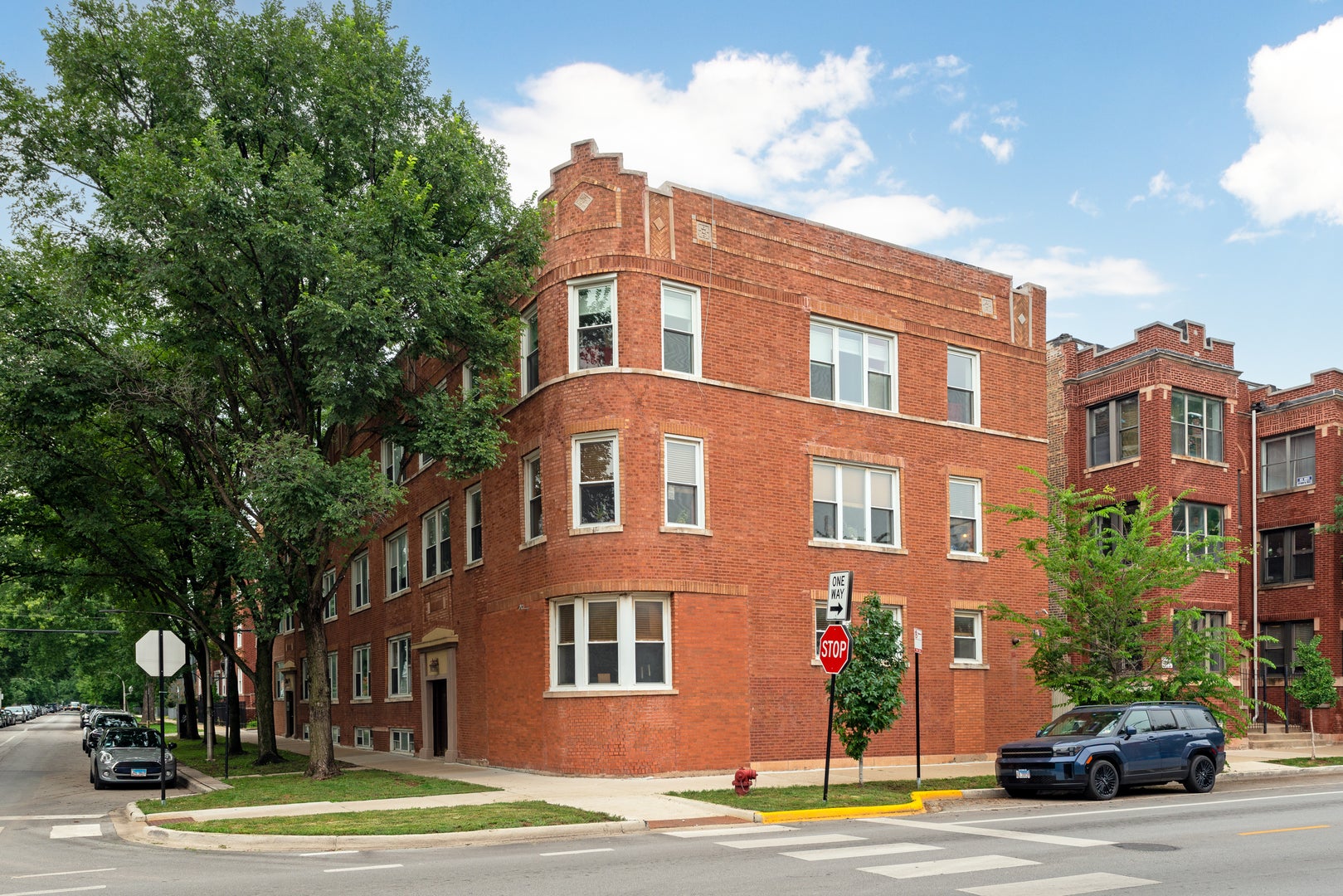2607 N Hamlin Avenue 3 — photo