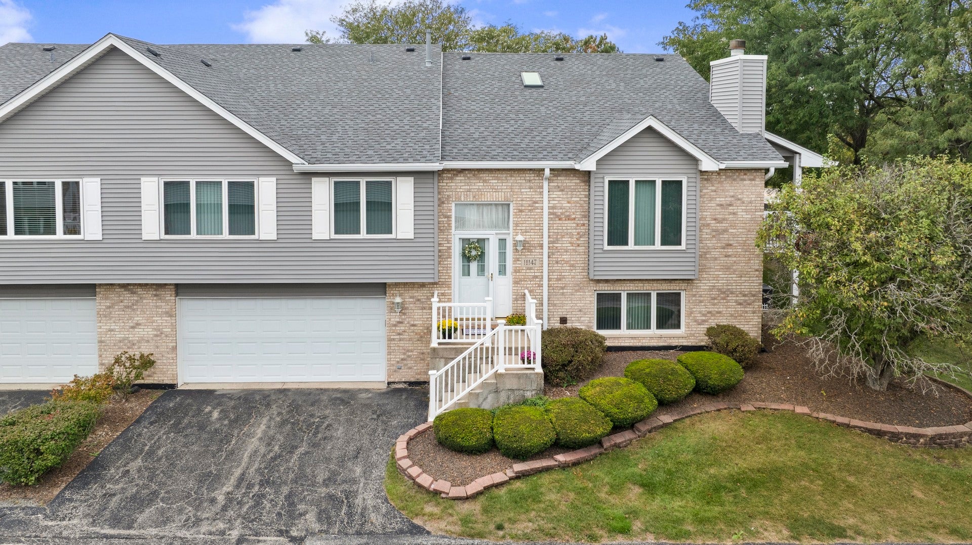 11147 Saratoga Drive — photo