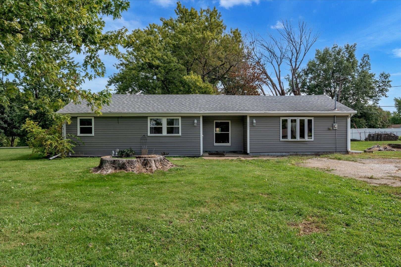 11211 Ridgewood Road — photo