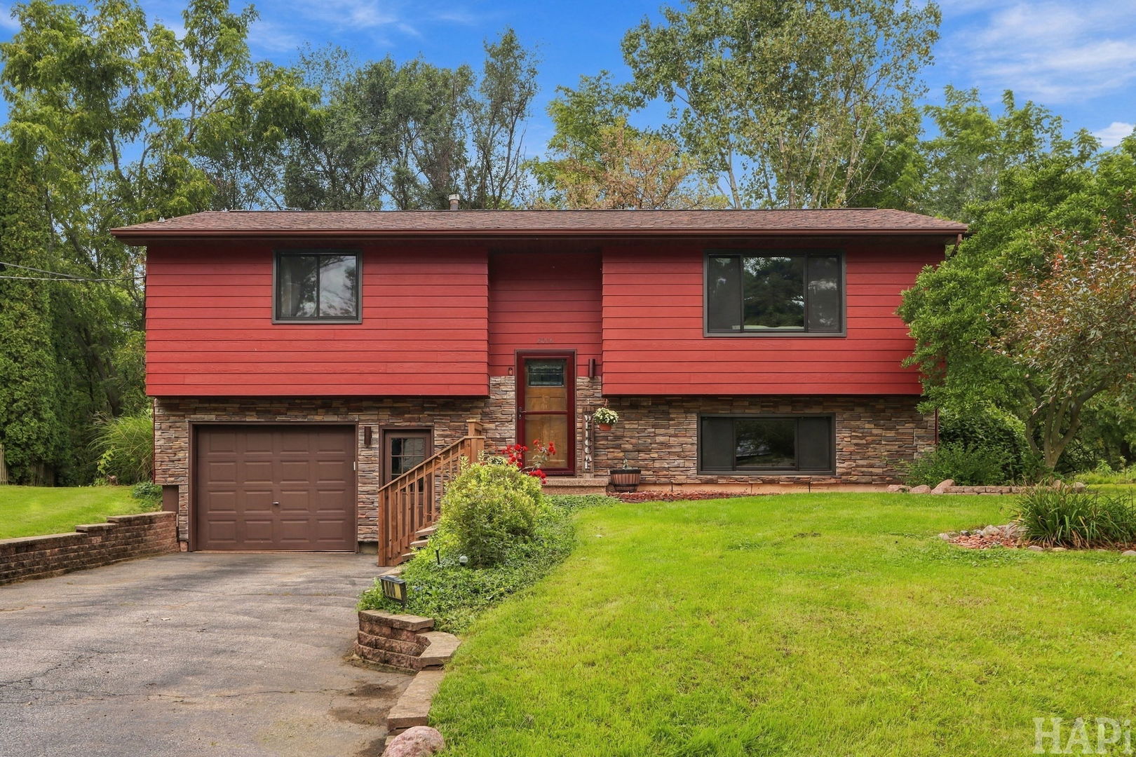 8006 Craig Drive — photo