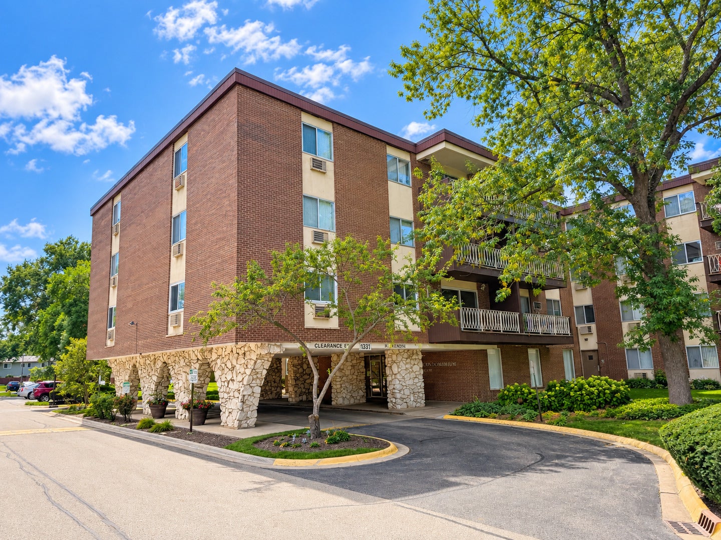 1331 S Finley Road 213 — photo
