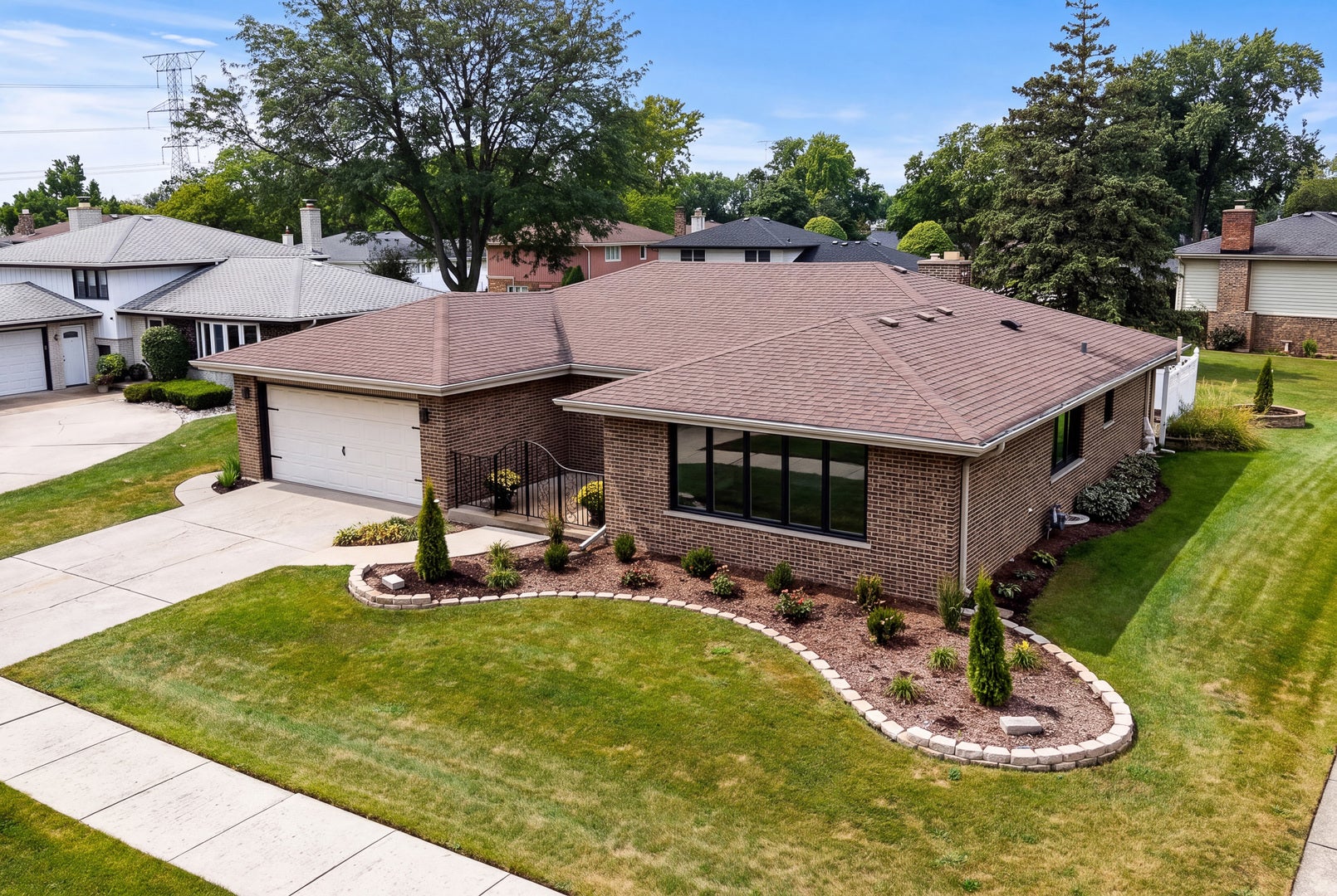 15360 Orchid Court — photo